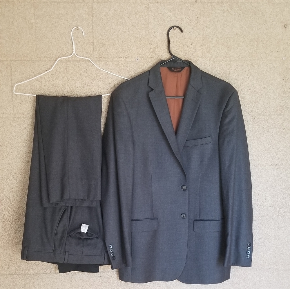 Grey Suit - Jos A. Banks